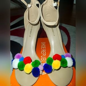 Pom Pom Peep Toe heels